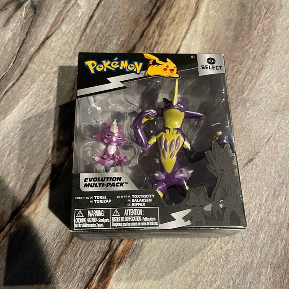 Pokemon Select Evolution Multi-Pack Toxel & Toxtricity Battle Figure - Picture 4 of 4